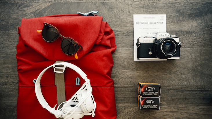 clothes-travel-voyage-backpack copy