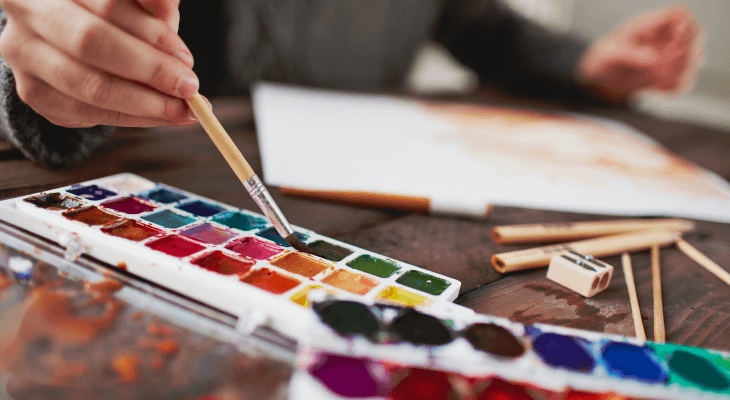 The 5 Basic Steps of Writing a Curriculum Vitae - 4 Include your achievements and interests