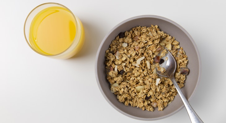 10-Lies-College-Students-Tell-Their-Parents - 5 - Of course I have breakfast everyday - Feature