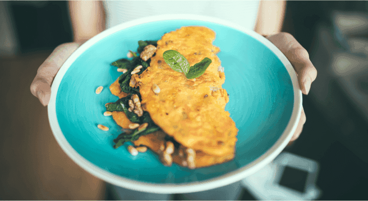 Easy, Cheap and Quick Recipes for College Students Who Can’t Cook - 2 Whip up an omelette