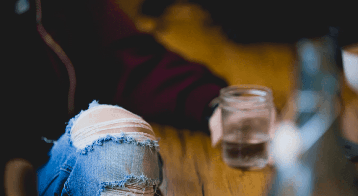 How to Survive A Boring Class (And Still Pass It!) - 4 Play a drinking game