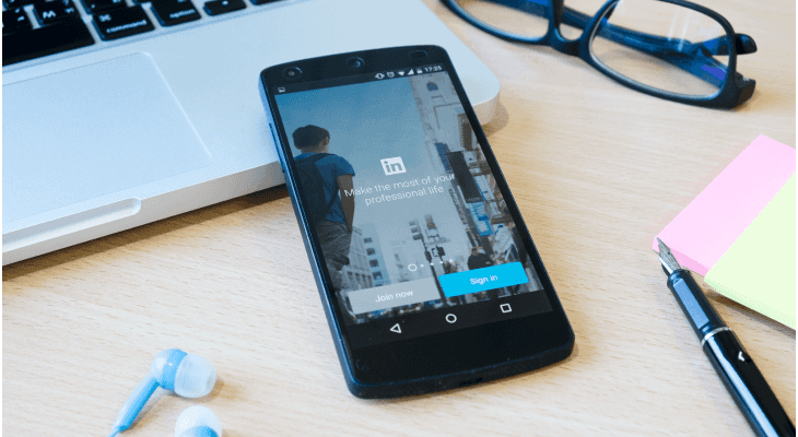 5 Ways Social Media Can Help You Get a Job - 4 Build up your LinkedIn profile