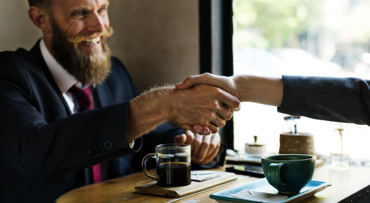 Here Are 6 Career Networking Tips For University Students - 5 Get active at social and networking events