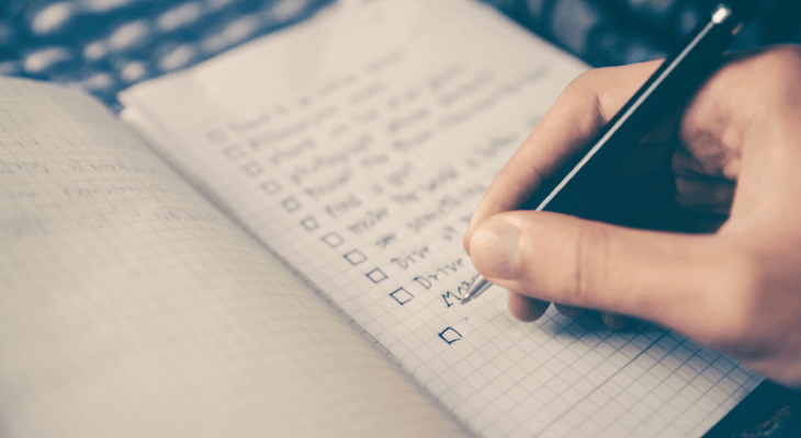 Tips when visiting an education fair - 3 Prepare a list of questions