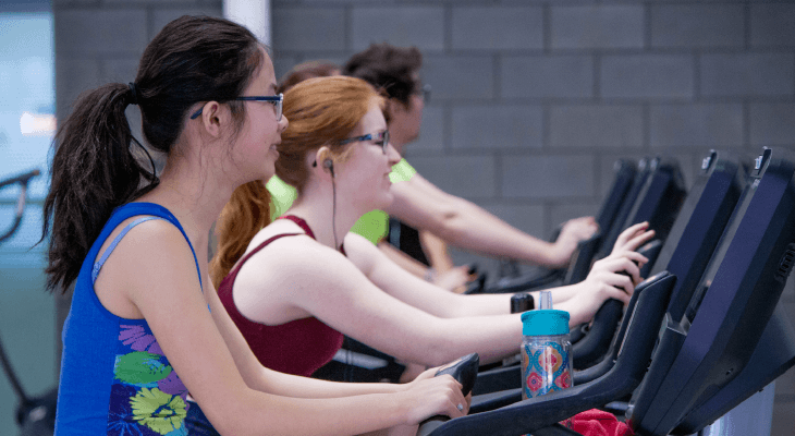 How to lose weight in college - 6 Get your friends to join your weight-stomping crusade