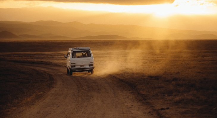7 Cheap Ways to Have Fun as Broke College Students-2 Go on mini road trip