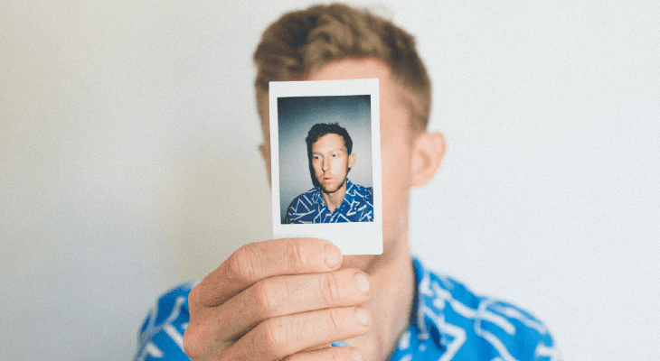 What to bring to job interview-Passport-sized photos