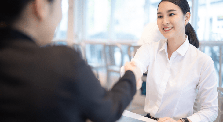 College Students Unrealistic Expectations-A career after graduate
