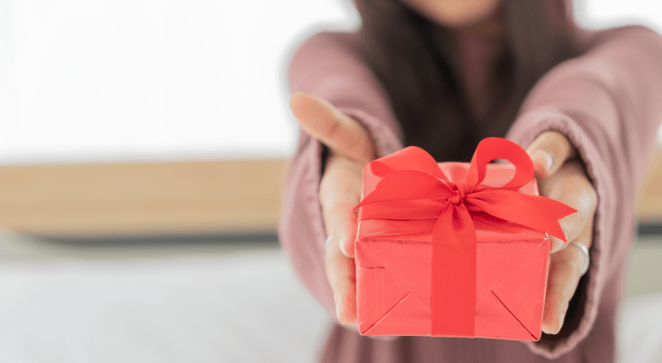 Love Language For Better Friendship-Giving and receiving gifts