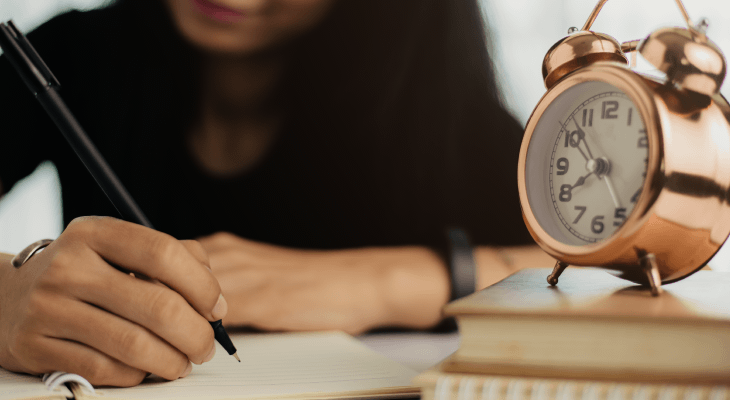 stay-productive-while-fasting-adjust-schedule