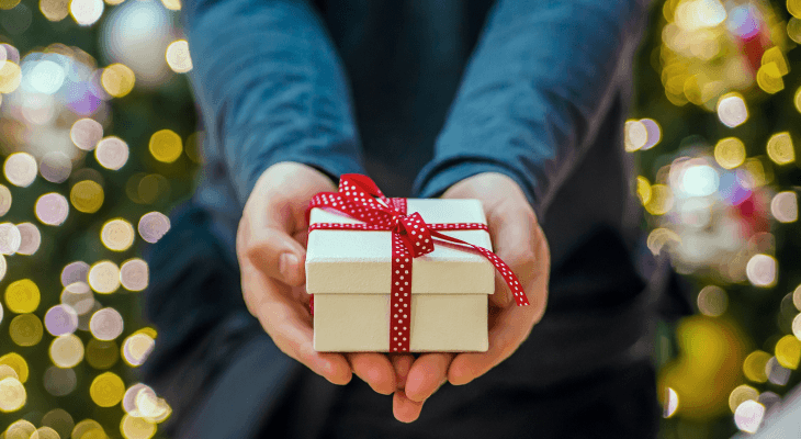 7 Pocket-Friendly Gift Ideas for Your Loved Ones - Feature-Image