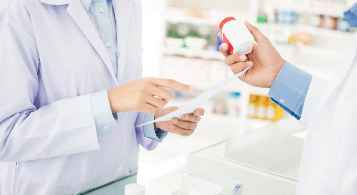 roles-healthcare-pharmacist